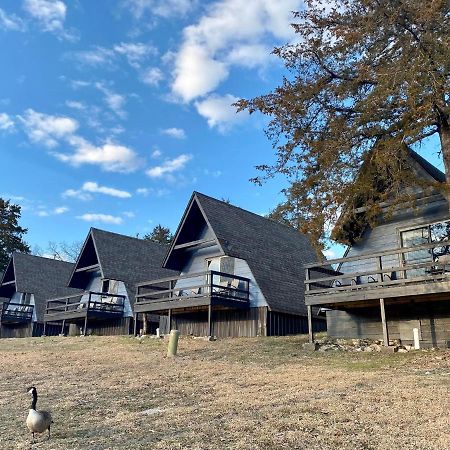 Calm Waters Resort Indian Point المظهر الخارجي الصورة